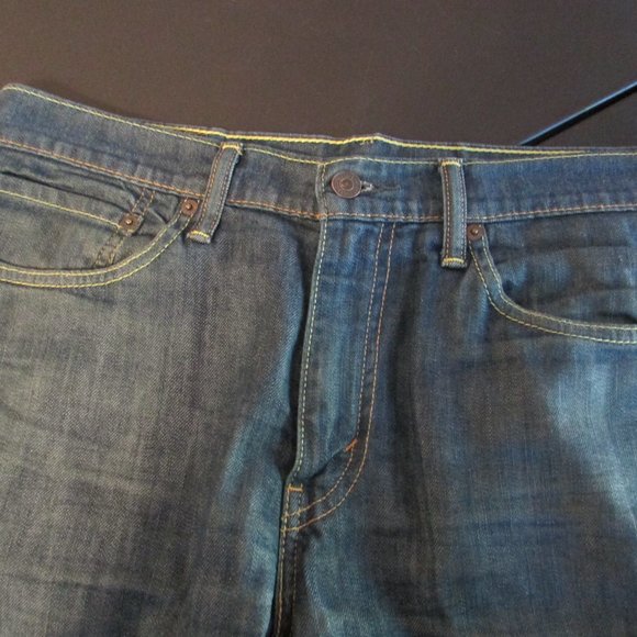 Levi's 511 Jeans Straight Leg-Size 34/32 Excellent Condition - Picture 3 of 5